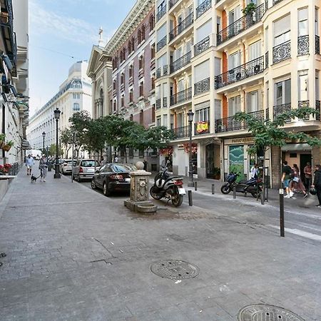 Refurnished One-Bedroom Las Letras Madrid Exterior foto