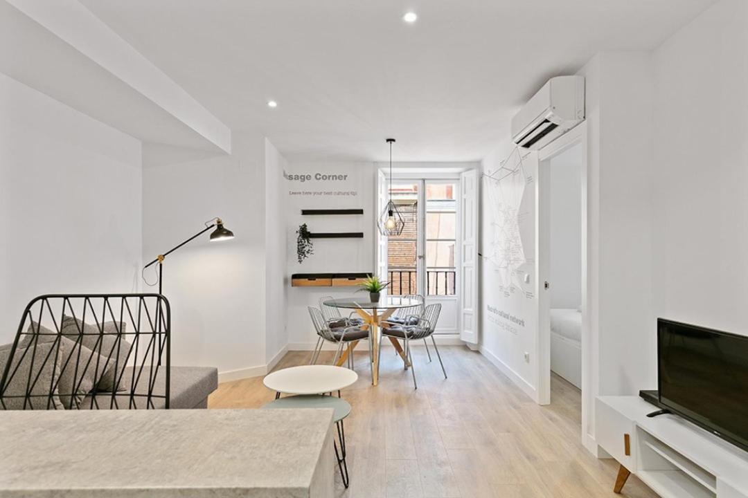 Refurnished One-Bedroom Las Letras Madrid Exterior foto