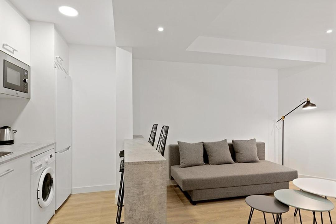 Refurnished One-Bedroom Las Letras Madrid Exterior foto